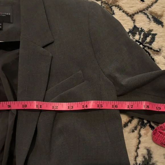 2P Dark Grey one button blazer from The Limited Collection - Picture 5 of 7